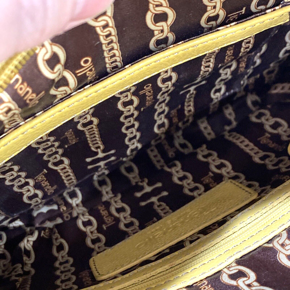 Vintage Y2K Tignanello Yellow Leather Shoulder Bag Purse Zip Pockets Adjustable - Picture 7 of 10